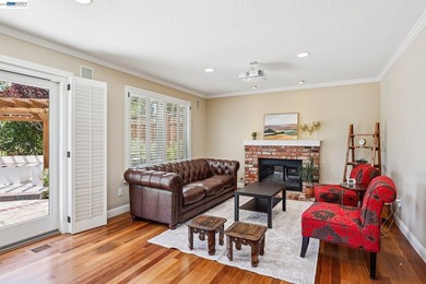 East-facing residence, situated in the desirable Canyon Hills - photo 13