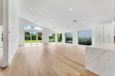Completely Renovated 3 bedroom, 3.5 baths plus Den Home in Palm - photo 6