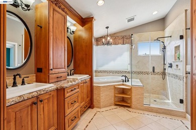 East-facing residence, situated in the desirable Canyon Hills - photo 20