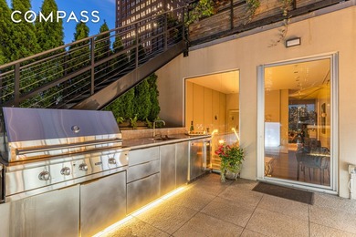Penthouse at 42 White Street Crowning a landmarked 1835 - photo 22