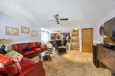 Well maintained home with limited view of Kingswood golf course - photo 24