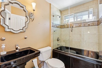East-facing residence, situated in the desirable Canyon Hills - photo 27