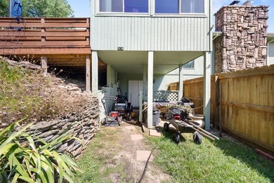 Well maintained home with limited view of Kingswood golf course - photo 33