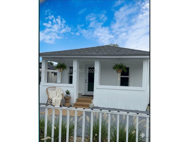 Discover the perfect combination of location, comfort, and - photo 3
