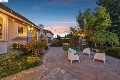 East-facing residence, situated in the desirable Canyon Hills - photo 36