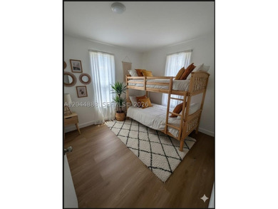 Discover the perfect combination of location, comfort, and - photo 8