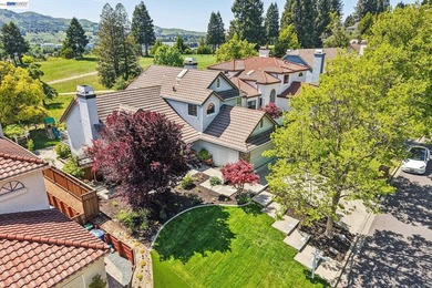 East-facing residence, situated in the desirable Canyon Hills - photo 40