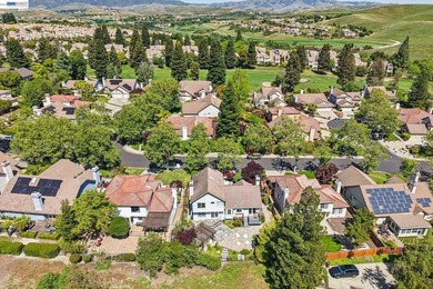 East-facing residence, situated in the desirable Canyon Hills - photo 48