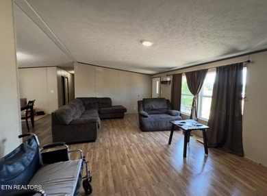 Handyman special! Need more room? Look at all the space you - photo 9