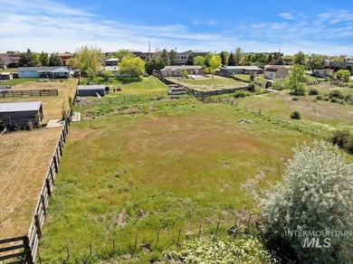 This is one of several properties in the Jewel Sub that are - photo 3