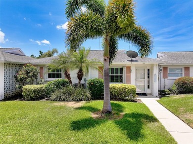 Welcome to easy low-maintenance living in this sweet retreat - photo 3