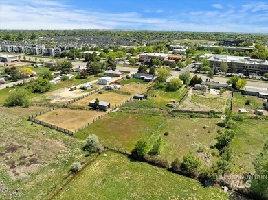 This is one of several properties in the Jewel Sub that are - photo 7