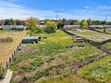 This is one of several properties in the Jewel Sub that are - photo 9