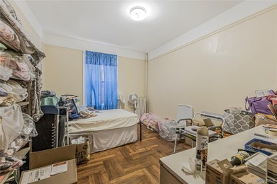 3 Family home in R7 Zoning. Great opportunity to develop this - photo 11