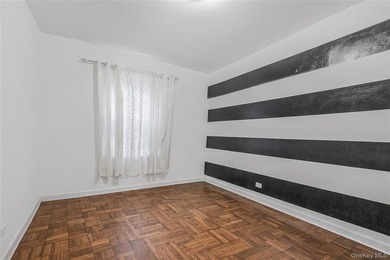 3 Family home in R7 Zoning. Great opportunity to develop this - photo 20