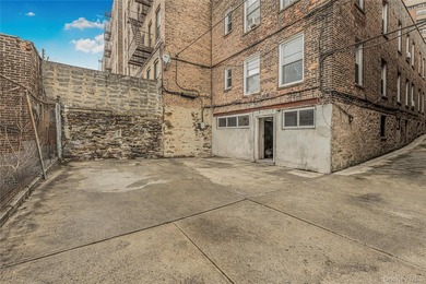 3 Family home in R7 Zoning. Great opportunity to develop this - photo 36