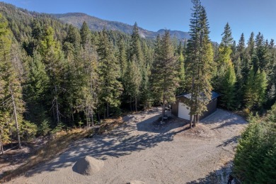 Lake Acreage For Sale in Cusick, Washington