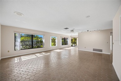 Welcome to your private Florida retreat in the highly - photo 8