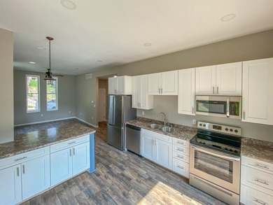 Looking to invest in a property with timeless character and - photo 14