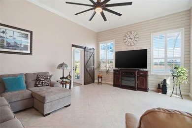 Luxury Lakefront Living In Glen Lakes Country Club. This 3 - photo 15