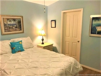 Immaculate and well maintained home in the heart of Palm City - photo 15