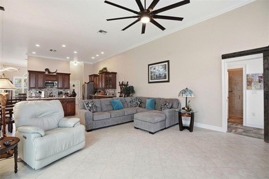 Luxury Lakefront Living In Glen Lakes Country Club. This 3 - photo 18