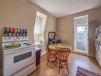 Looking to invest in a property with timeless character and - photo 25