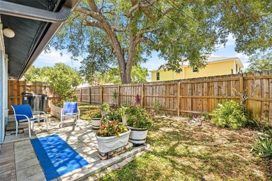 Welcome home to this beautifully updated single-level end-unit - photo 25