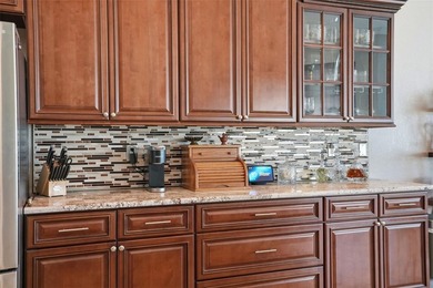 Luxury Lakefront Living In Glen Lakes Country Club. This 3 - photo 26