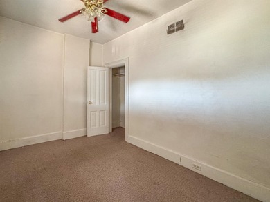 Looking to invest in a property with timeless character and - photo 28