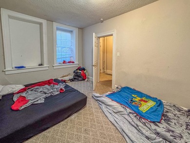 Looking to invest in a property with timeless character and - photo 43