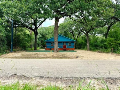 Cedar Creek Lake Home Sale Pending in Mabank Texas