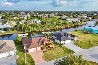 Under contract-accepting backup offers. GULF ACCESS waterfront - photo 1