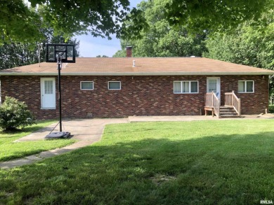 Lake Home Off Market in Makanda, Illinois