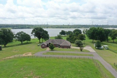 #12 Jewett-3/2/2 Attached Garage, +/-18.49 Lakefront Acres - photo 24