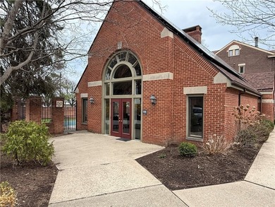 Welcome to the Village of Shadyside. One bedroom large luxury - photo 3