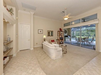 Under contract-accepting backup offers. Elegant and luxurious - photo 5