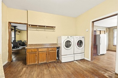 Experience lakeside living with two waterfront lots in the quiet - photo 18