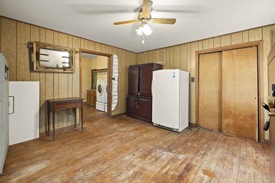 Experience lakeside living with two waterfront lots in the quiet - photo 22