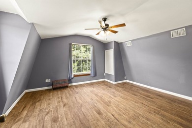 Experience lakeside living with two waterfront lots in the quiet - photo 25