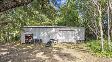 Experience lakeside living with two waterfront lots in the quiet - photo 29