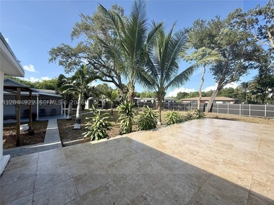 Beautifully updated and move-in ready property in north miami - photo 9
