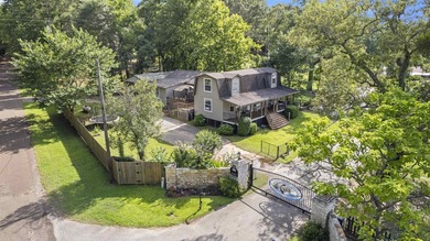 Experience lakeside living with two waterfront lots in the quiet - photo 34