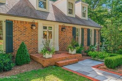 Stunning Cape Cod home on a large, private lot tucked away on a - photo 4