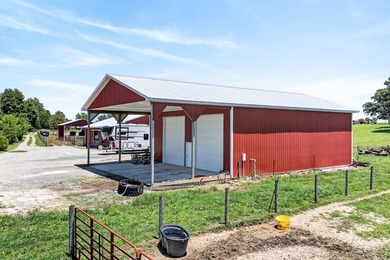 Beautiful 23-acre working cattle farm with fenced and - photo 6