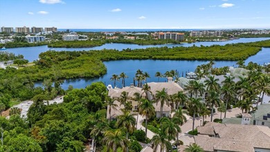 A rare opportunity to own an exceptional waterfront estate in - photo 3
