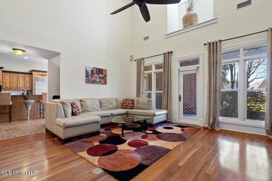 Custom built home in Florence Gardens, an extremely well laid - photo 12