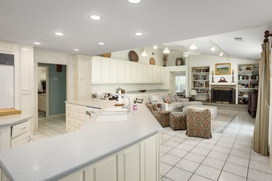 Welcome to your dream home! This beautiful 4 bedroom, 3 bathroom - photo 14
