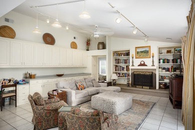 Welcome to your dream home! This beautiful 4 bedroom, 3 bathroom - photo 18