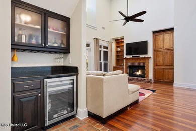 Custom built home in Florence Gardens, an extremely well laid - photo 19